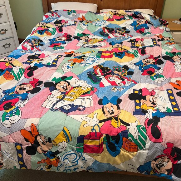 Vintage Disney Minnie Mouse Quilted Twin Comforter Blanket 60x80 - Excellent - Picture 1 of 3